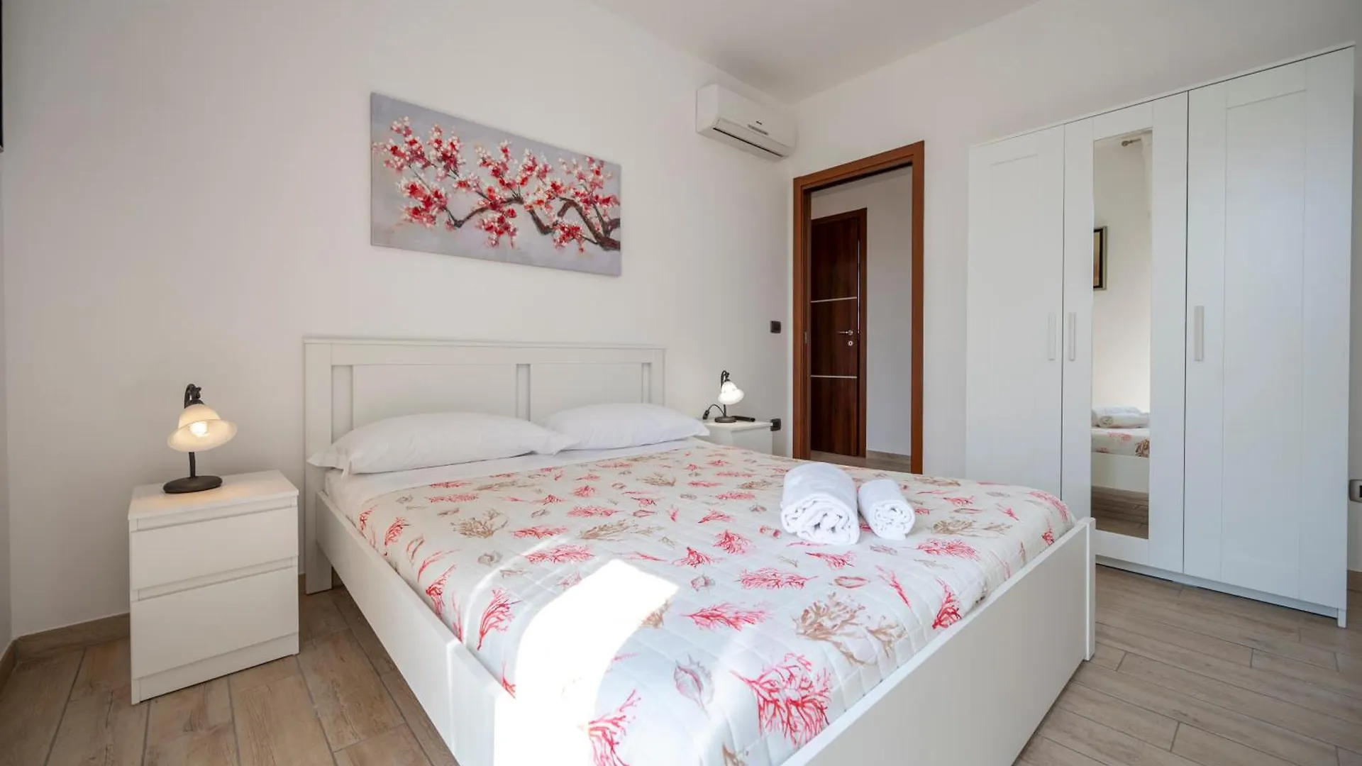 Hybla Sea Apartment - Siciliavacanza Avola